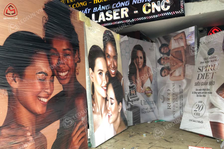 hộp đèn không viền