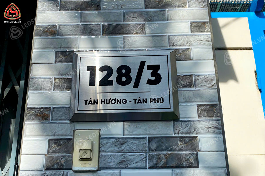 Tầm quan trọng của biển số nhà đẹp tại Quận Bình Thạnh