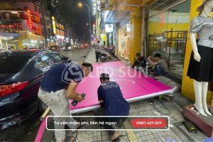 Led Sun thi công làm bảng hiệu Quận 7 cho Thế giới nước hoa