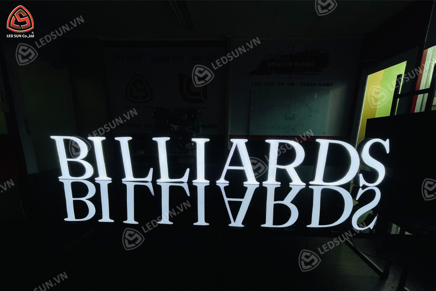 chữ mica chân formex