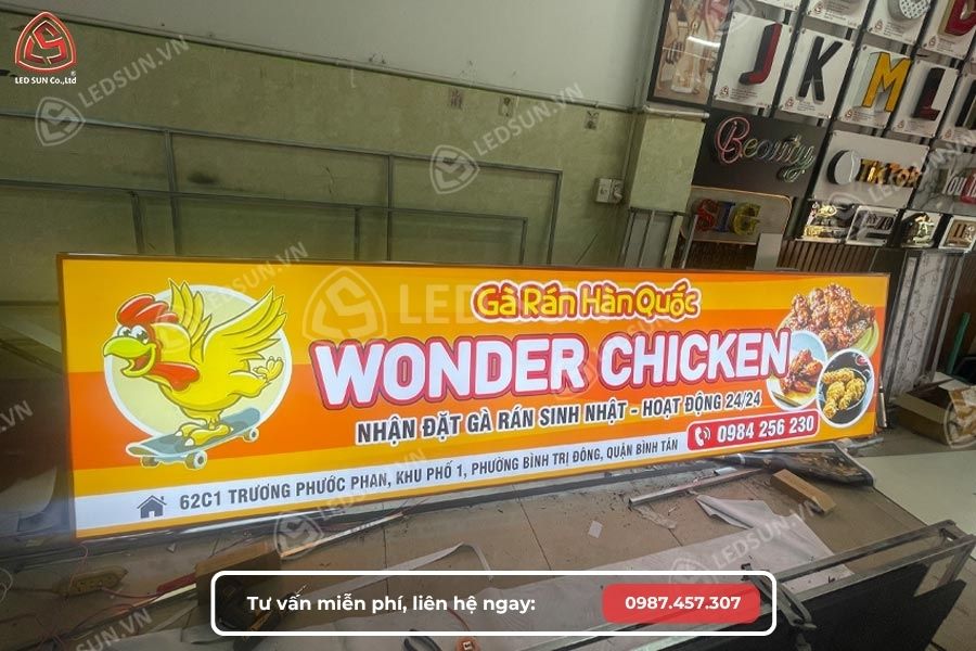 bảng hiệu hộp đèn bạt hiflex mặt tiền