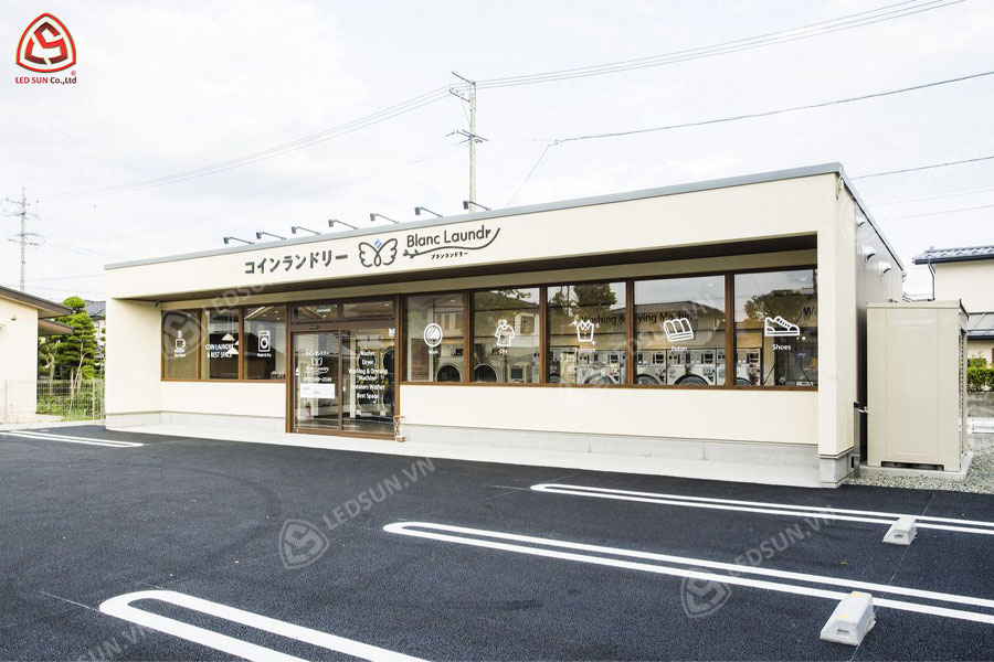 bảng hiệu giặt sấy