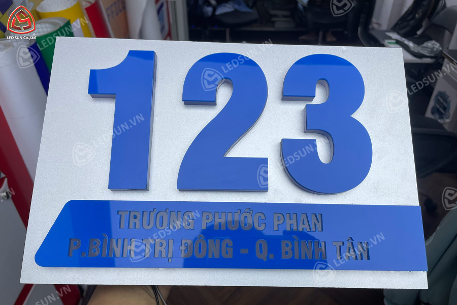Làm biển hiệu công ty quận 7