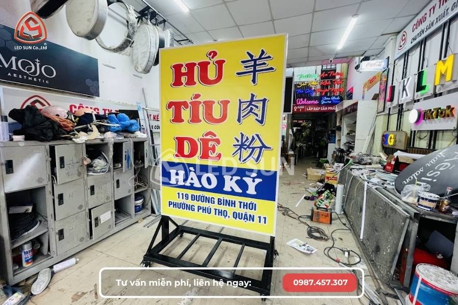 Bảng quảng cáo đứng