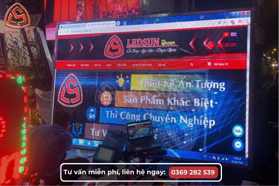 Màn hình LED P5 trong nhà vận hành thực tế tại xưởng